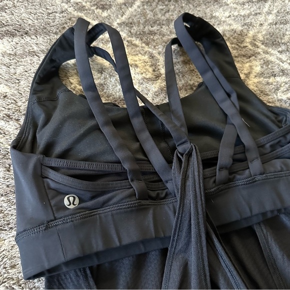 Lululemon Ready & Go Tank Strappy Twist Built in Bra - Picture 8 of 10
